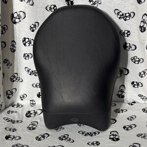 Harley Davidson OEM Passenger Pillion RDW-92/61-0067